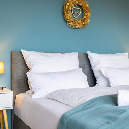 E&K Living - Design Apartment - 2 Bedrooms - Kitchen - Free Parking Augsburgo Exterior foto