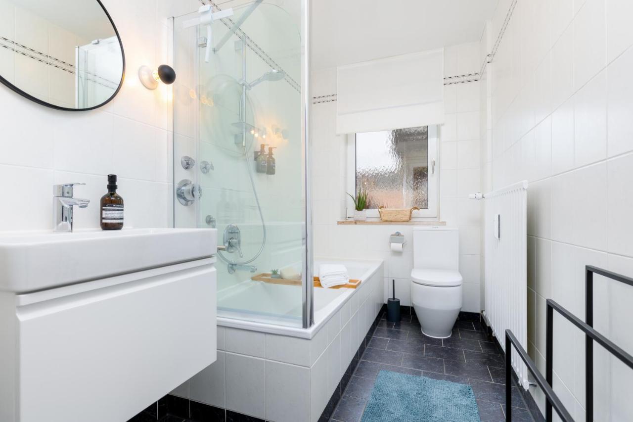 E&K Living - Design Apartment - 2 Bedrooms - Kitchen - Free Parking Augsburgo Exterior foto