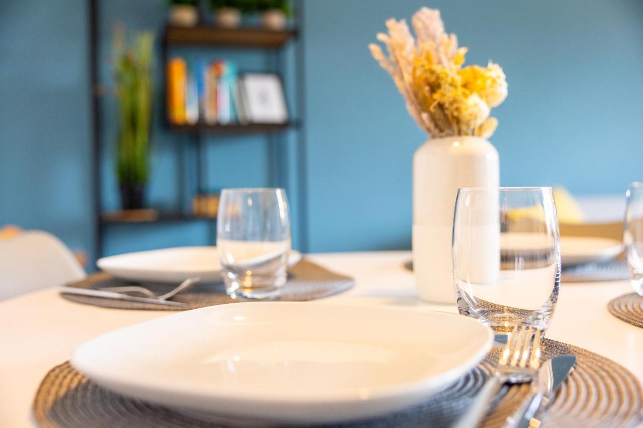 E&K Living - Design Apartment - 2 Bedrooms - Kitchen - Free Parking Augsburgo Exterior foto